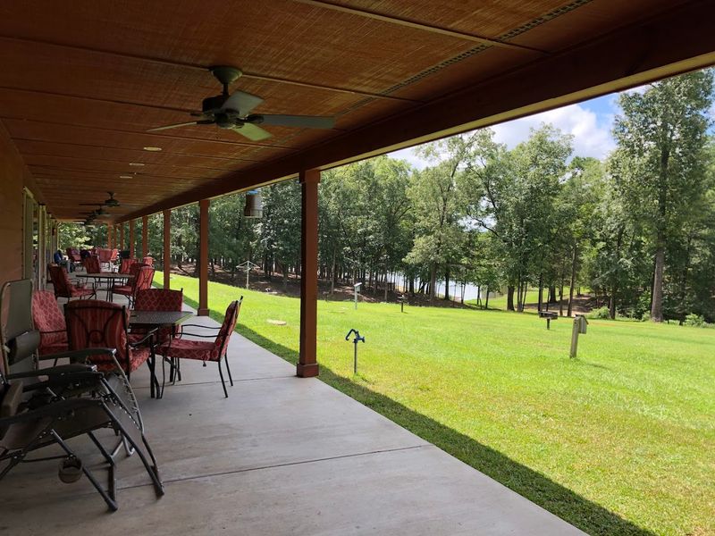 A Lakeside Stay Made For Slow Days