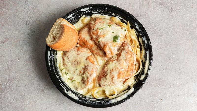 Chicken Alfredo Worth Every Single Bite