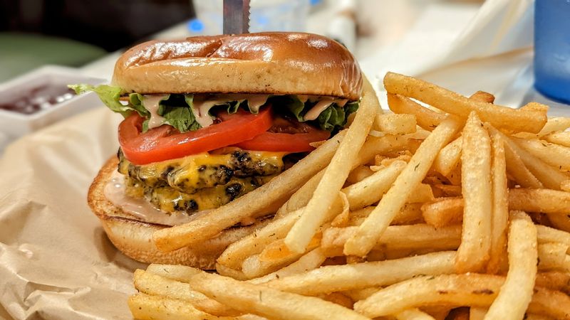 The Cheeseburger That Started All The Buzz