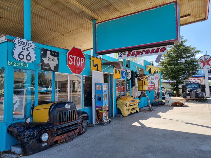 Quirky Roadside Attractions That Spark Joy