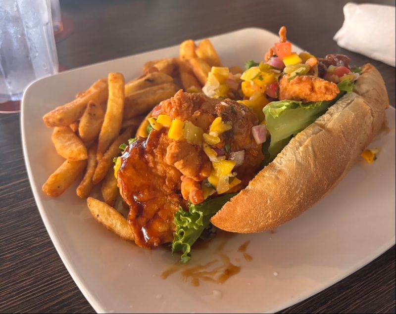 A Lobster Roll That Genuinely Delivers On Its Promise A Lobster Roll That Genuinely Delivers On Its Promise