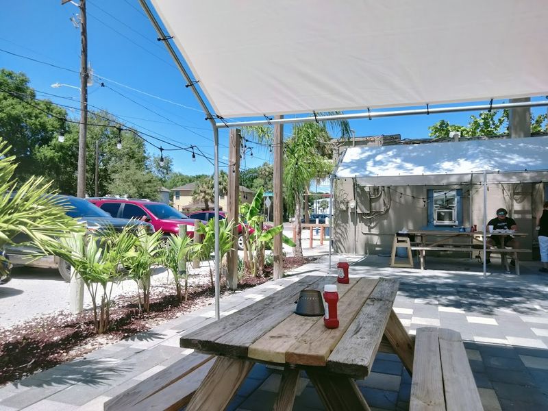 Why April Is the Perfect Month to Visit Big Ray's