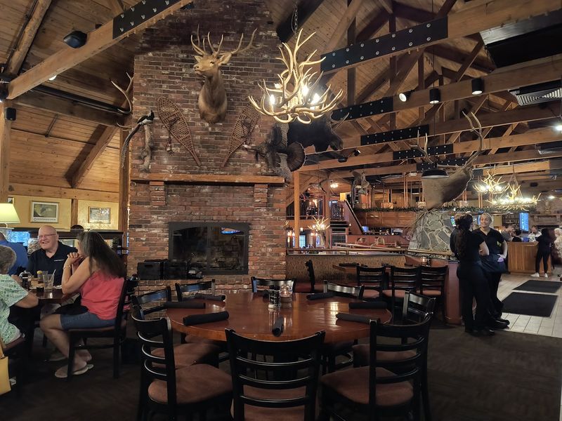 A Lodge-Like Interior That Feels Unlike Any Chain Restaurant