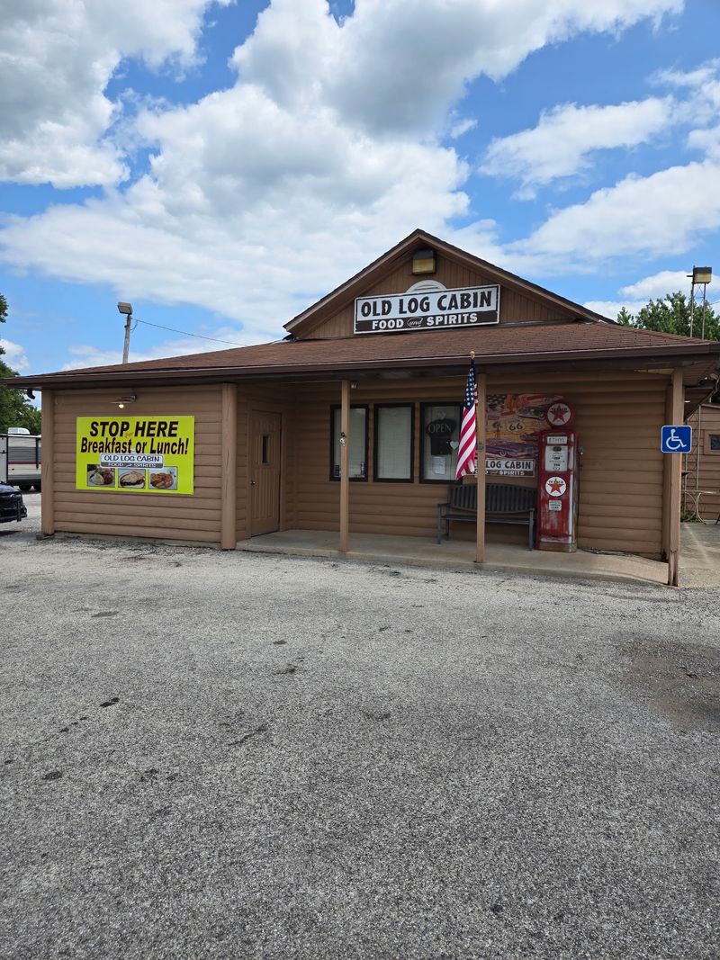 This Unassuming Illinois Diner In Pontiac Still Flips Route 66 ...