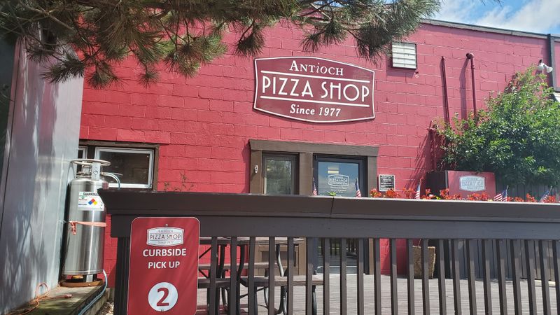 Decor, Vibe, and That Small Shop Glow