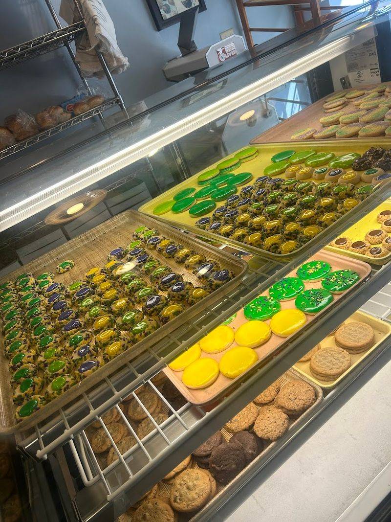 Why April Is a Great Time to Visit Potomac Bakery