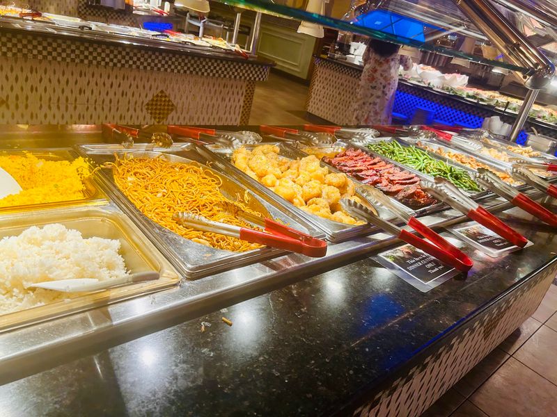 A Lunch Line Built For Big Appetites A Lunch Line Built For Big Appetites