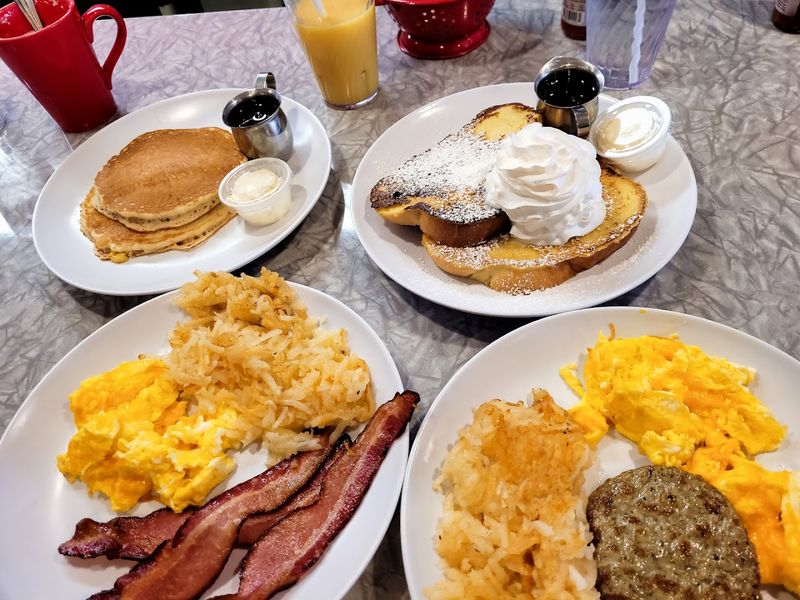 A Menu That Covers All the Breakfast Classics