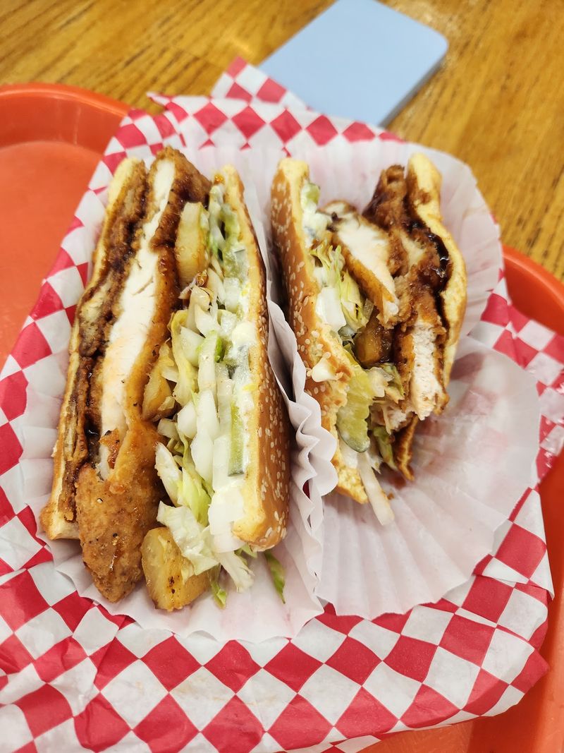 A Menu That Wanders Well Beyond Burgers A Menu That Wanders Well Beyond Burgers