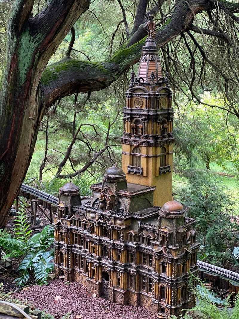 A Model Railroad Garden That Wows Every Age A Model Railroad Garden That Wows Every Age
