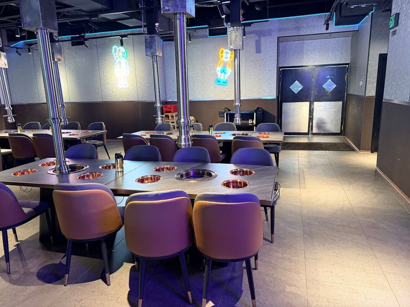 A Modern Interior That Sets The Tone Before You Even Order