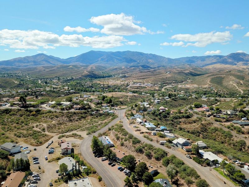 A Mountain Town About 90 Miles East Of Phoenix