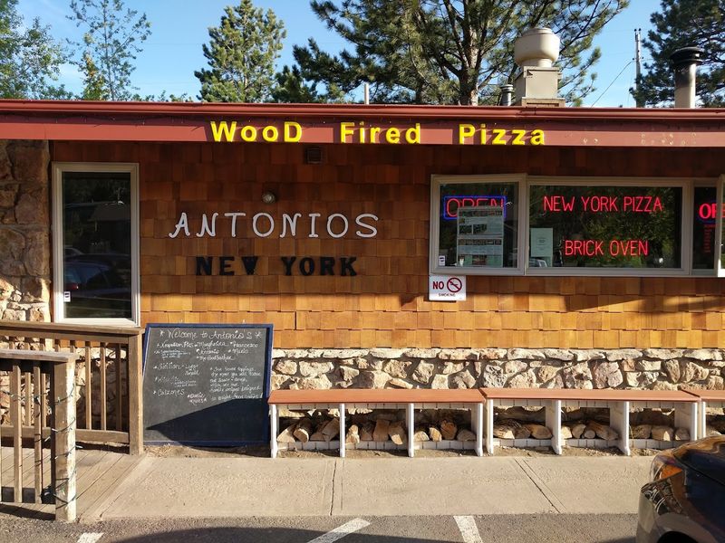 The Restaurant That Keeps Pulling People Back