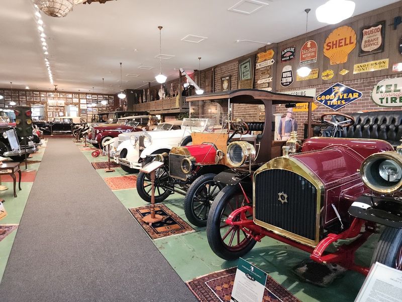 A Museum That Defies First Impressions
