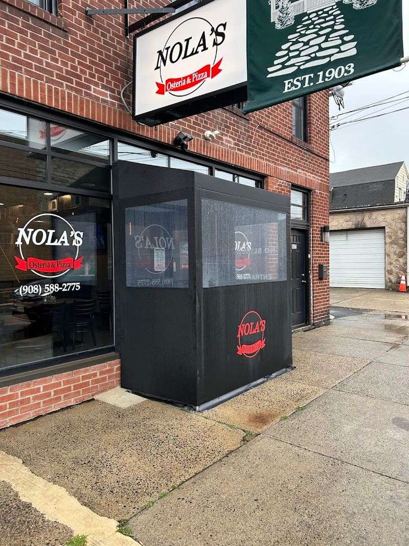 A Neighborhood Spot That Has Earned Its Reputation A Neighborhood Spot That Has Earned Its Reputation