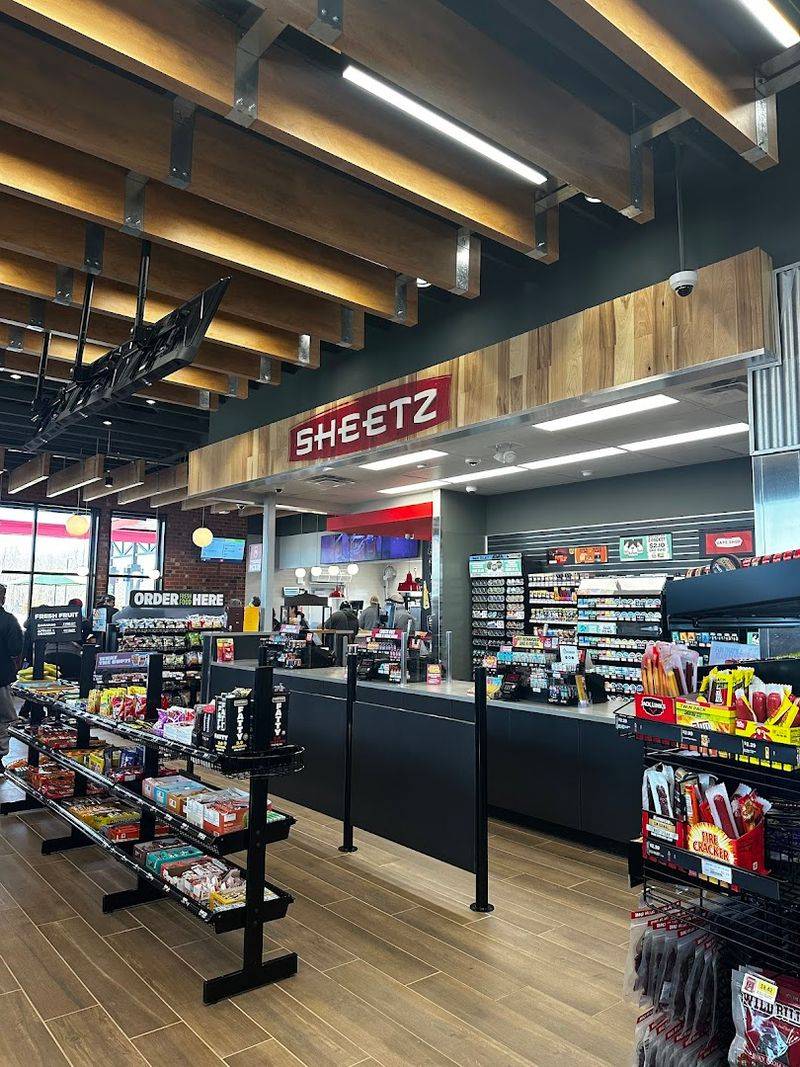 A New-Store Review Pattern With Plenty Of Enthusiastic First-Time Visitors A New-Store Review Pattern With Plenty Of Enthusiastic First-Time Visitors