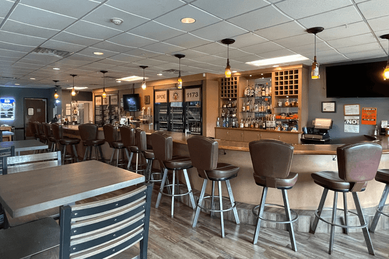 A Newer Clubhouse With Plenty Of Elbow Room