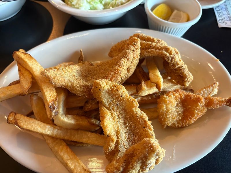 Crispy Golden Fillets That Keep People Coming Back