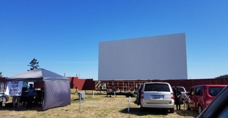 A Nostalgic Washington Drive-In Turns Movie Night Into A Classic Under-The-Stars Escape