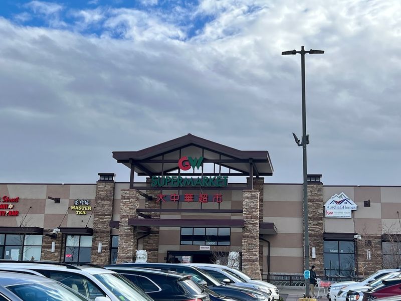 The Seafood Section That Earns Its Own Reputation