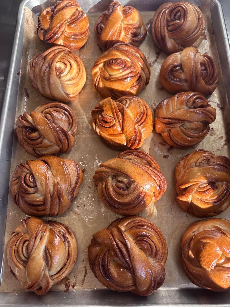 A Pastry Case That Never Sits Still