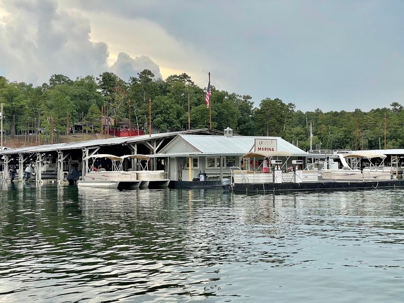 A Peaceful Marina Made For Wandering A Peaceful Marina Made For Wandering