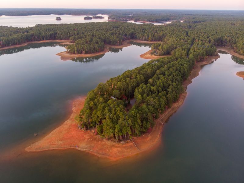 A Peninsula Park Wrapped In Lake Thurmond A Peninsula Park Wrapped In Lake Thurmond