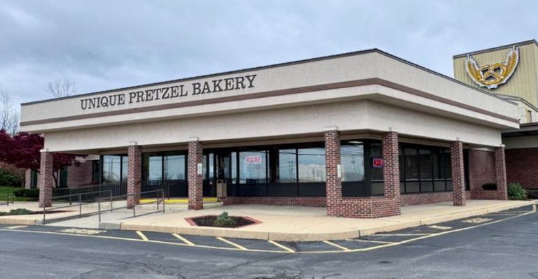 A Pennsylvania Pretzel Bakery Has Been Twisting Dough The Same Way For 100 Years