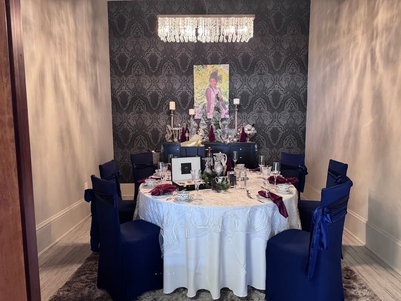 Why the Intimacy of This Space Works So Well