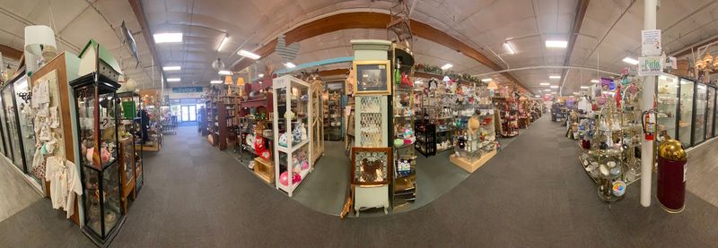 A Phoenix Landmark for Treasure Hunters