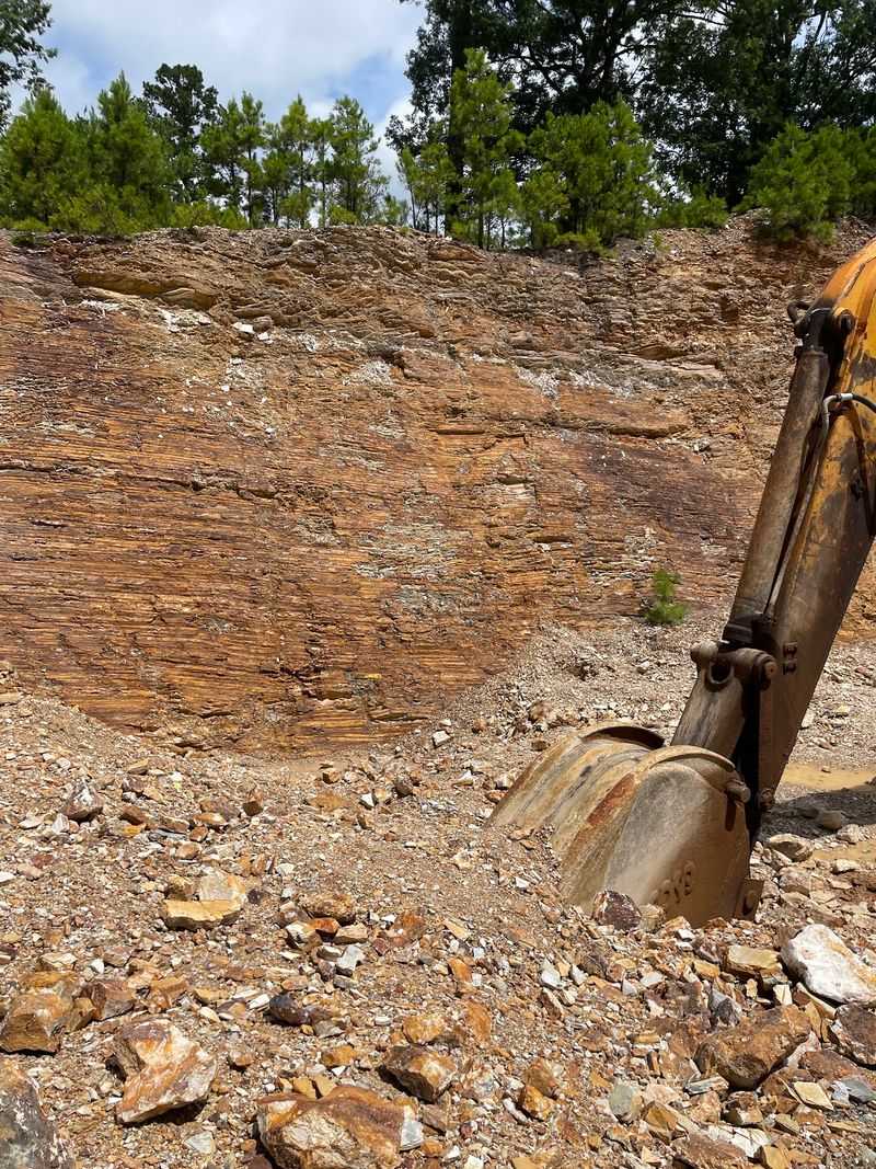 A Primitive Mine With Real Rockhound Energy