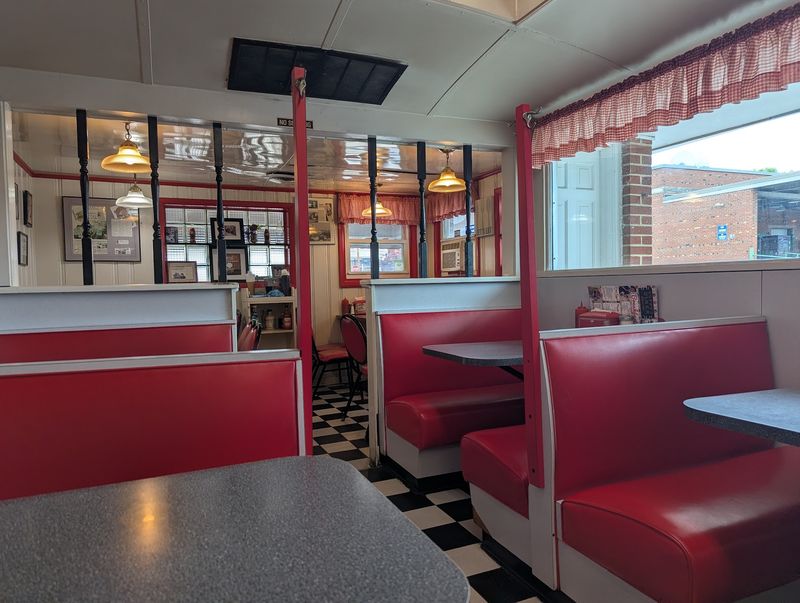 A Real-Deal Ward And Dickerson Diner
