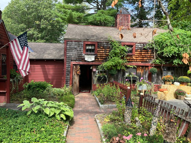 A Real-Life Storybook Cottage That Actually Exists A Real-Life Storybook Cottage That Actually Exists