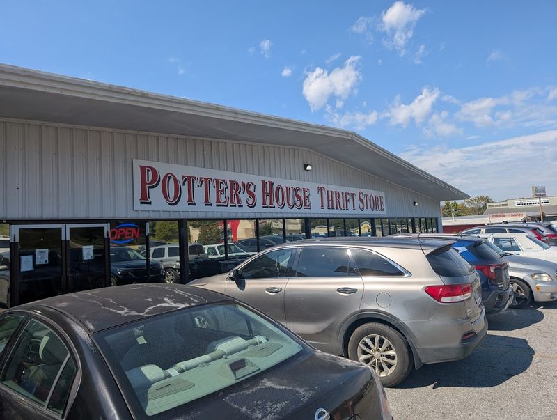 A Thrifting Destination Worth The Drive