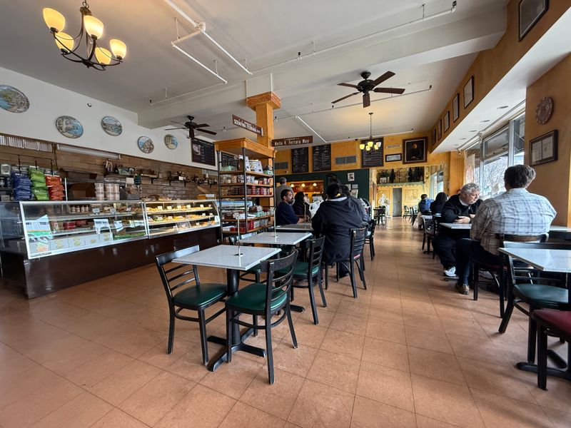 Decor, Ambiance, And The Little Italy Spirit