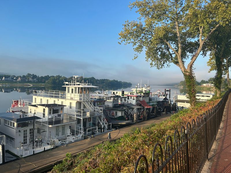 A River Town Party Born From Paddlewheels A River Town Party Born From Paddlewheels