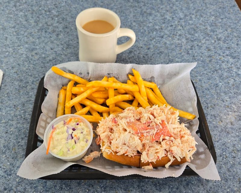 Lobster Rolls That Live Up To Maine's Big Reputation