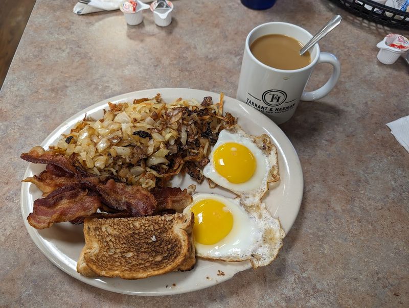 Breakfast Hours That Reward Early Risers