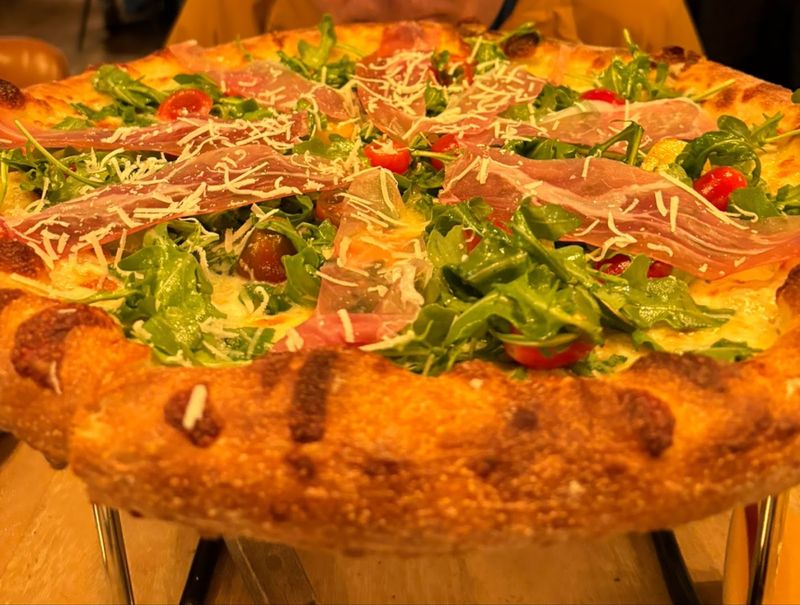 Seasonal Toppings Keep Things Fresh