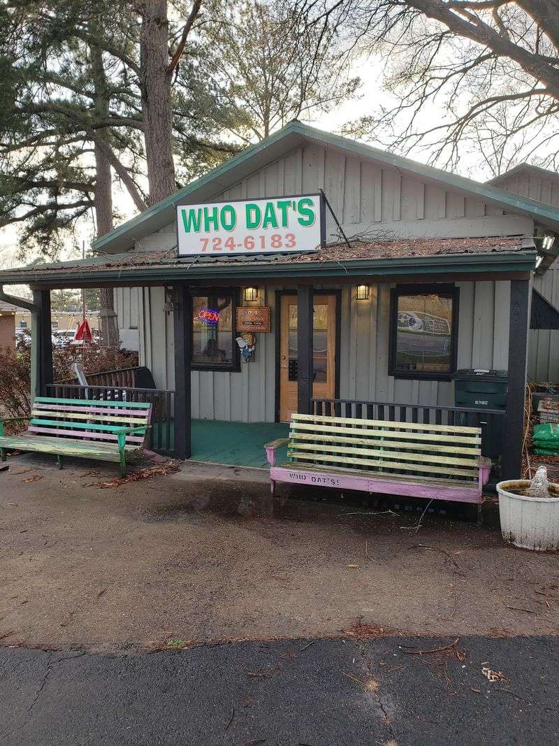 A Roadside Exterior That Looks Deceptively Small