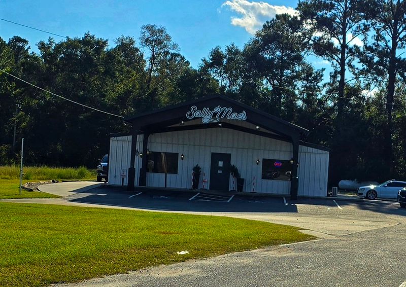A Roadside Gem That Rewards The Curious Traveler A Roadside Gem That Rewards The Curious Traveler