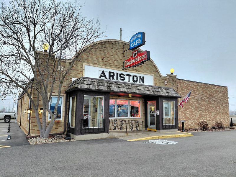 A Roadside Landmark in Litchfield