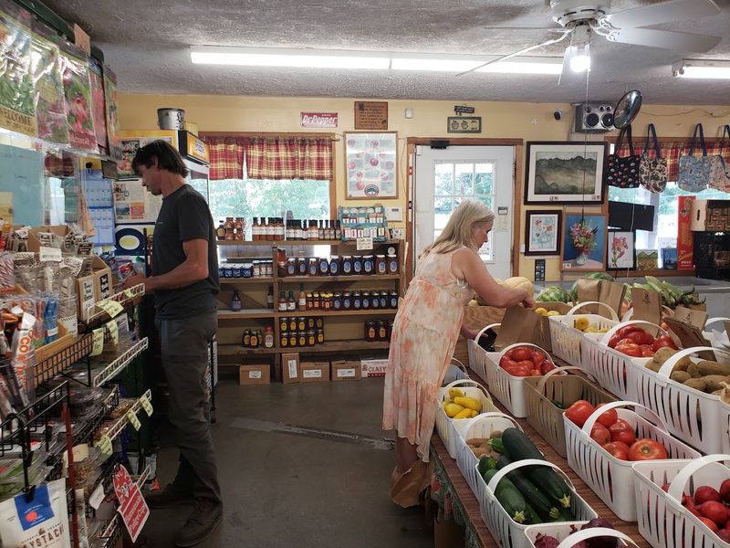 A Roadside Stop With Deep Roots And A Great Address A Roadside Stop With Deep Roots And A Great Address