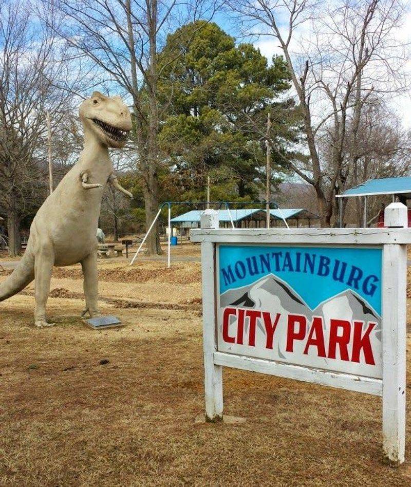 How This Dinosaur Park Became A Fun Ozark Road Trip Stop