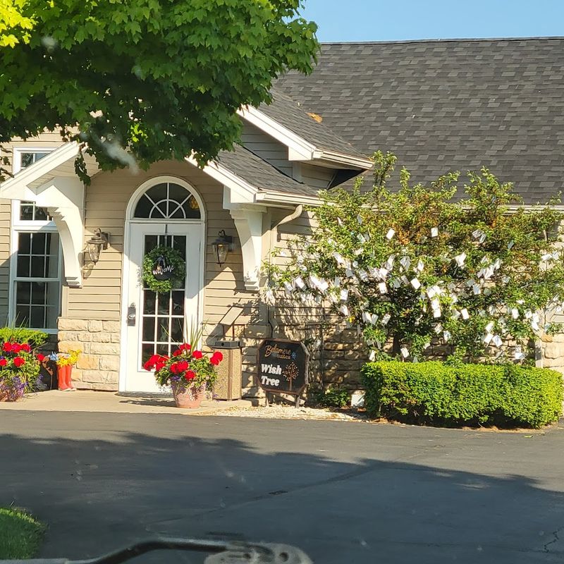 A Romantic Hideaway With A Surprisingly Bold Address A Romantic Hideaway With A Surprisingly Bold Address
