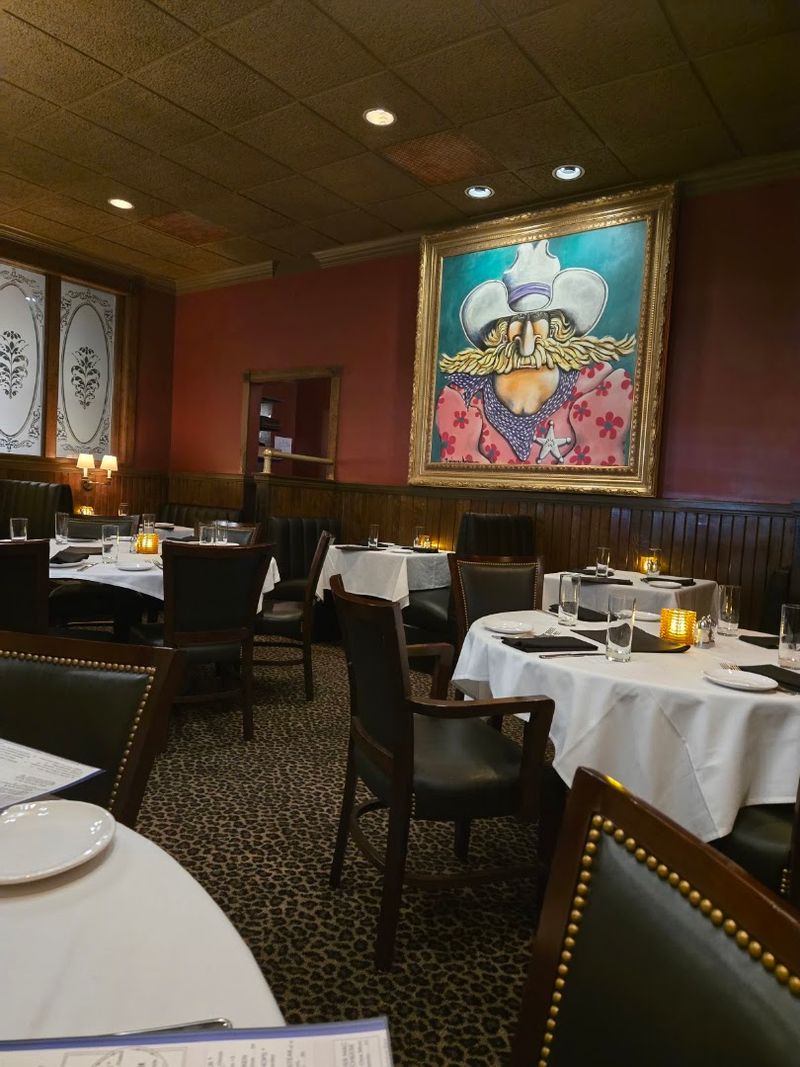 A Room That Rewards Dressing Up A Little A Room That Rewards Dressing Up A Little