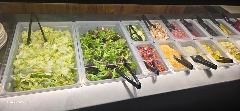 A Salad Bar And Comfort-Food Classics