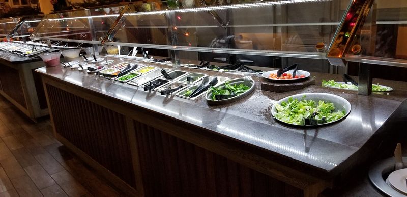 A Salad Bar Built For Serious Grazing A Salad Bar Built For Serious Grazing