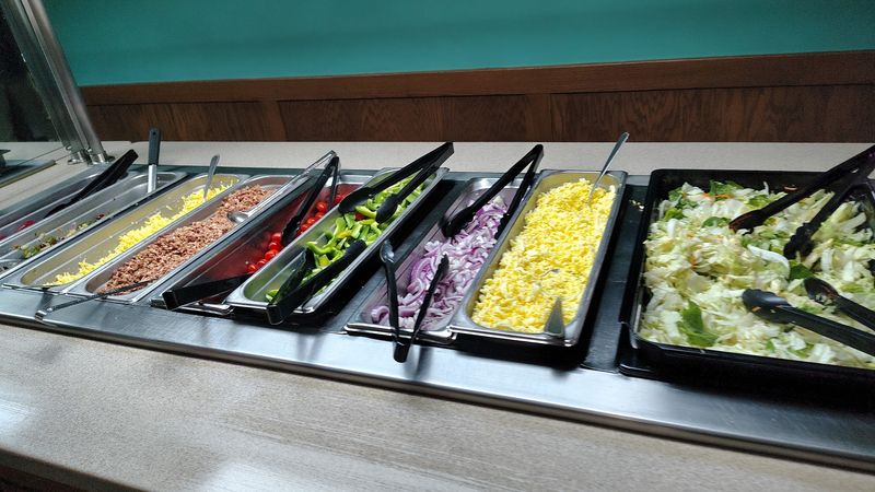 A Salad Bar Built On Freshness, Not Size