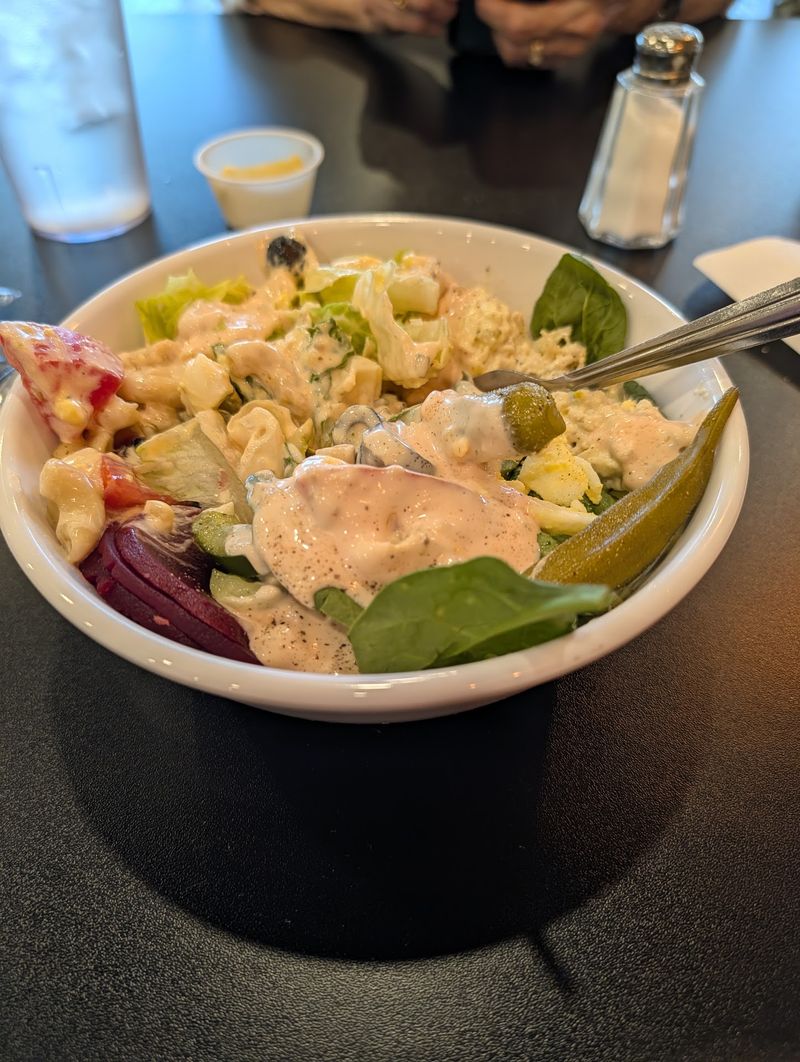 A Salad Bar Worth The Trip A Salad Bar Worth The Trip